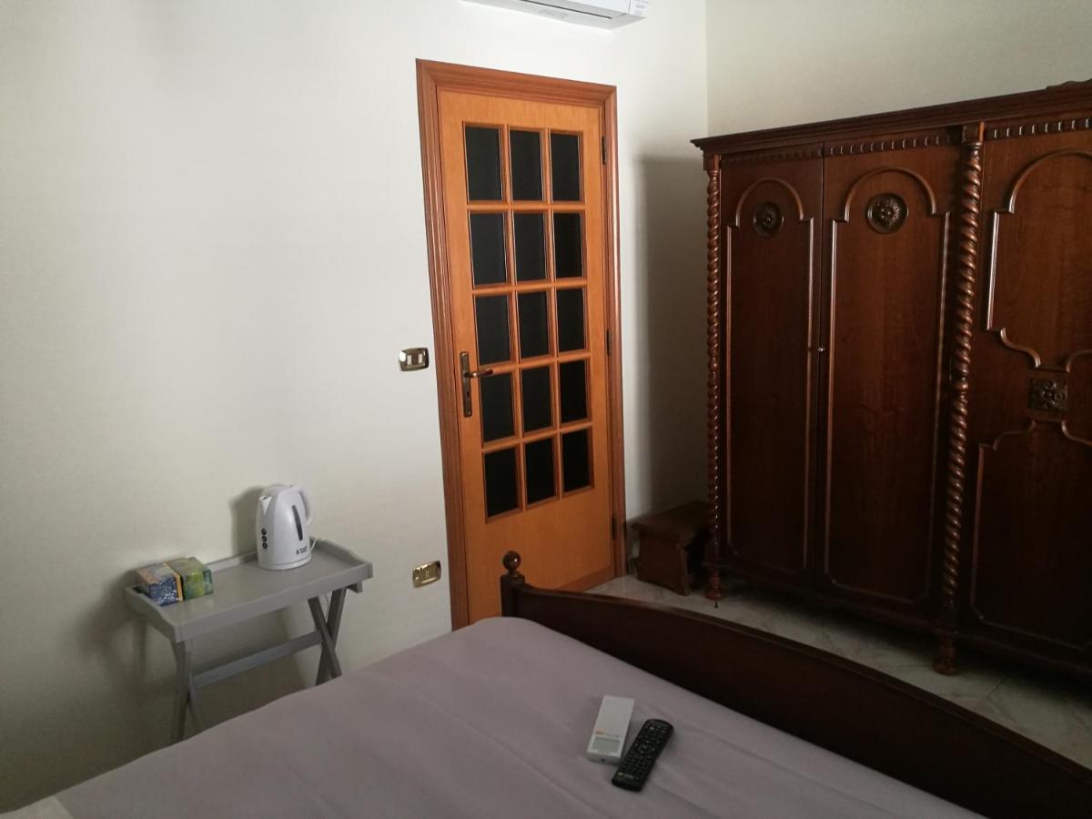 Bed and Breakfast Antoniet Napoli Esterno foto