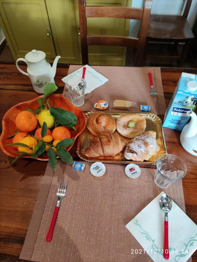 Bed and Breakfast Antoniet Napoli Esterno foto